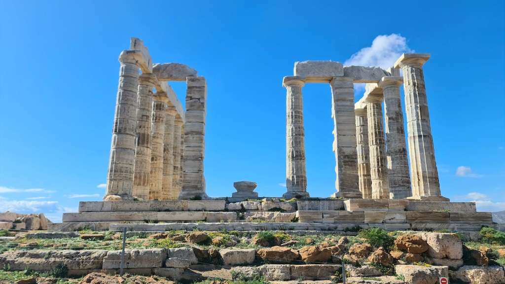 Comment la géographie de la Grèce antique a-t-elle affecté son développement
